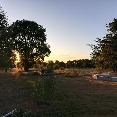 Le Domaine De Panissac Acomodação com café da manhã Berneuil  Exterior foto