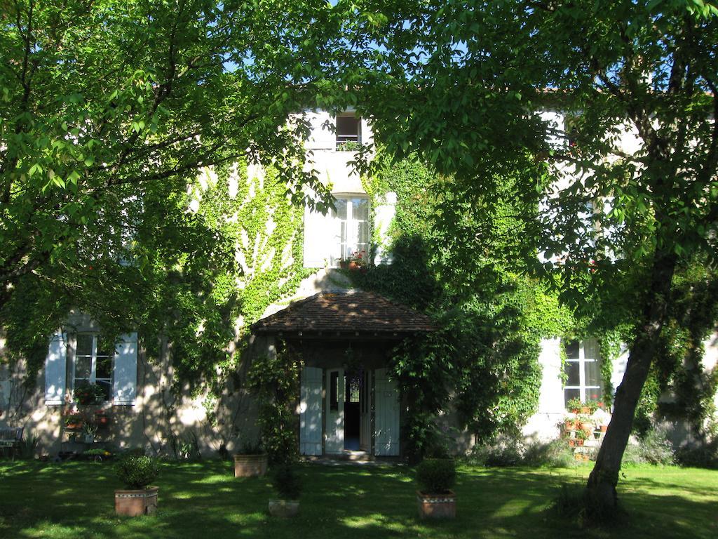 Le Domaine De Panissac Acomodação com café da manhã Berneuil  Exterior foto